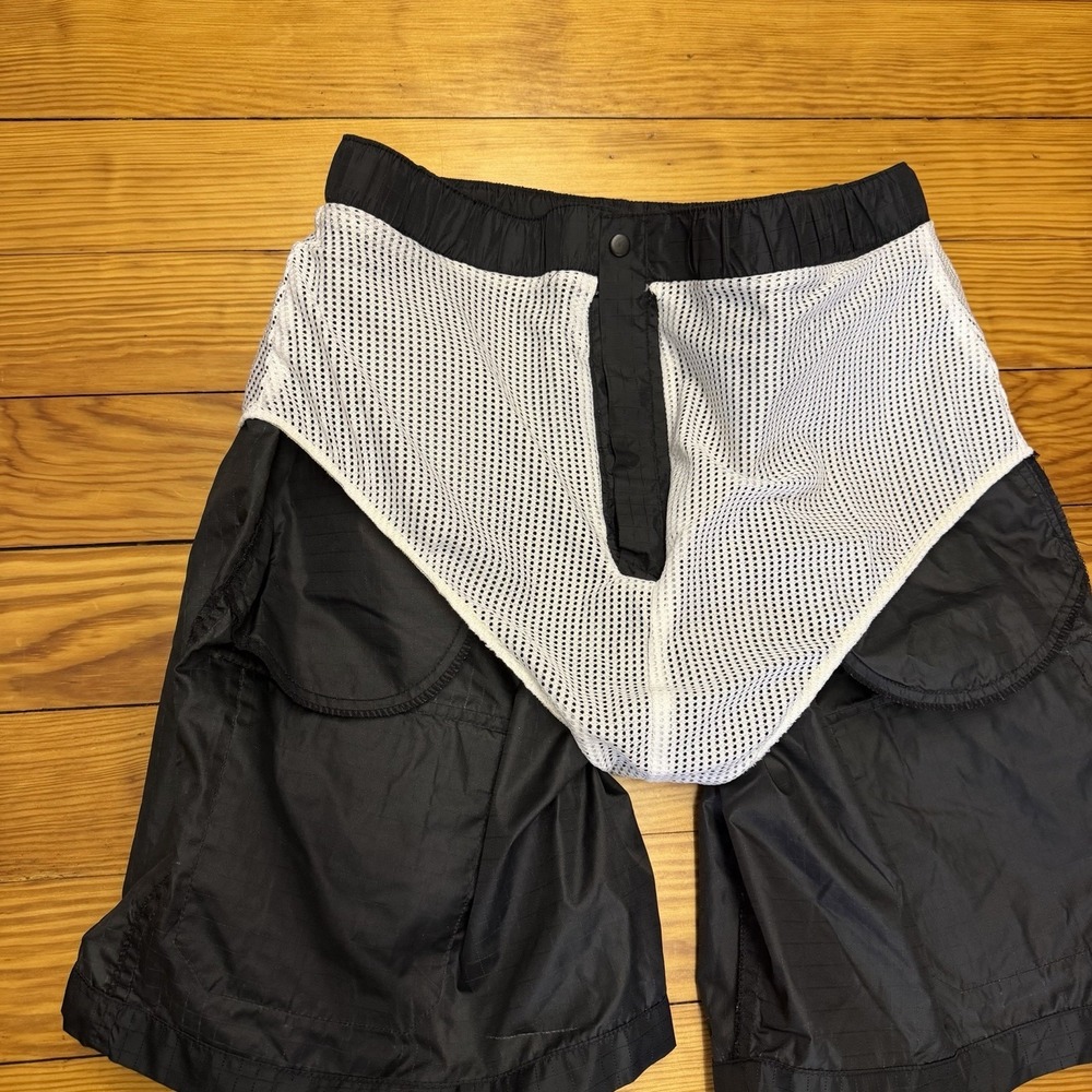 Marlboro Unlimited Swim Shorts Mens Medium Black Cargo Nylon Mesh Lined Trunks - Picture 14 of 14